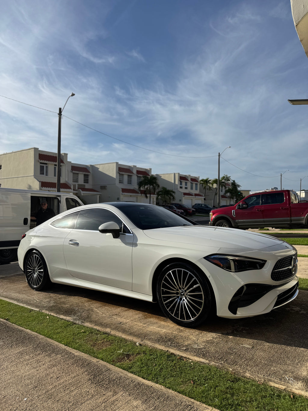 FULL EXTERIOR DETAIL